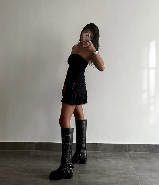 Leather boots in black