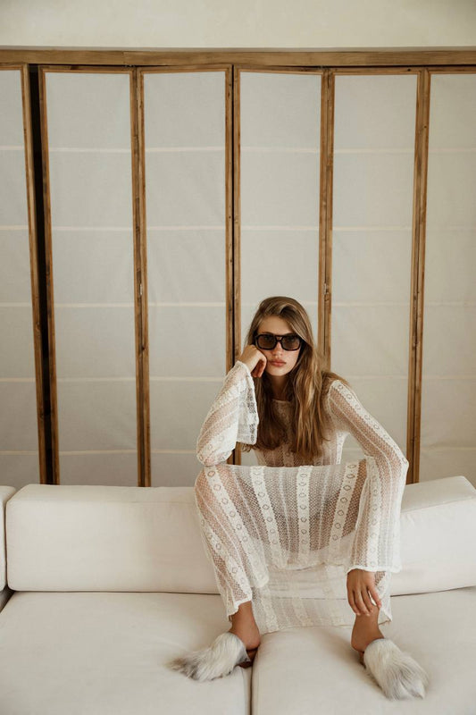 Naked lace dress in cream