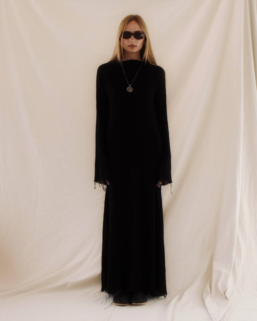 Long cotton dress in black