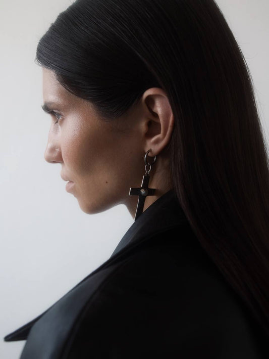 Silver cross earrings with pearl